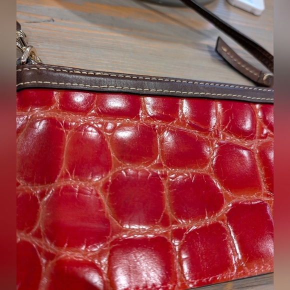 Dooney & Bourke Red Croc-Embossed Wristlet - Picture 6 of 7